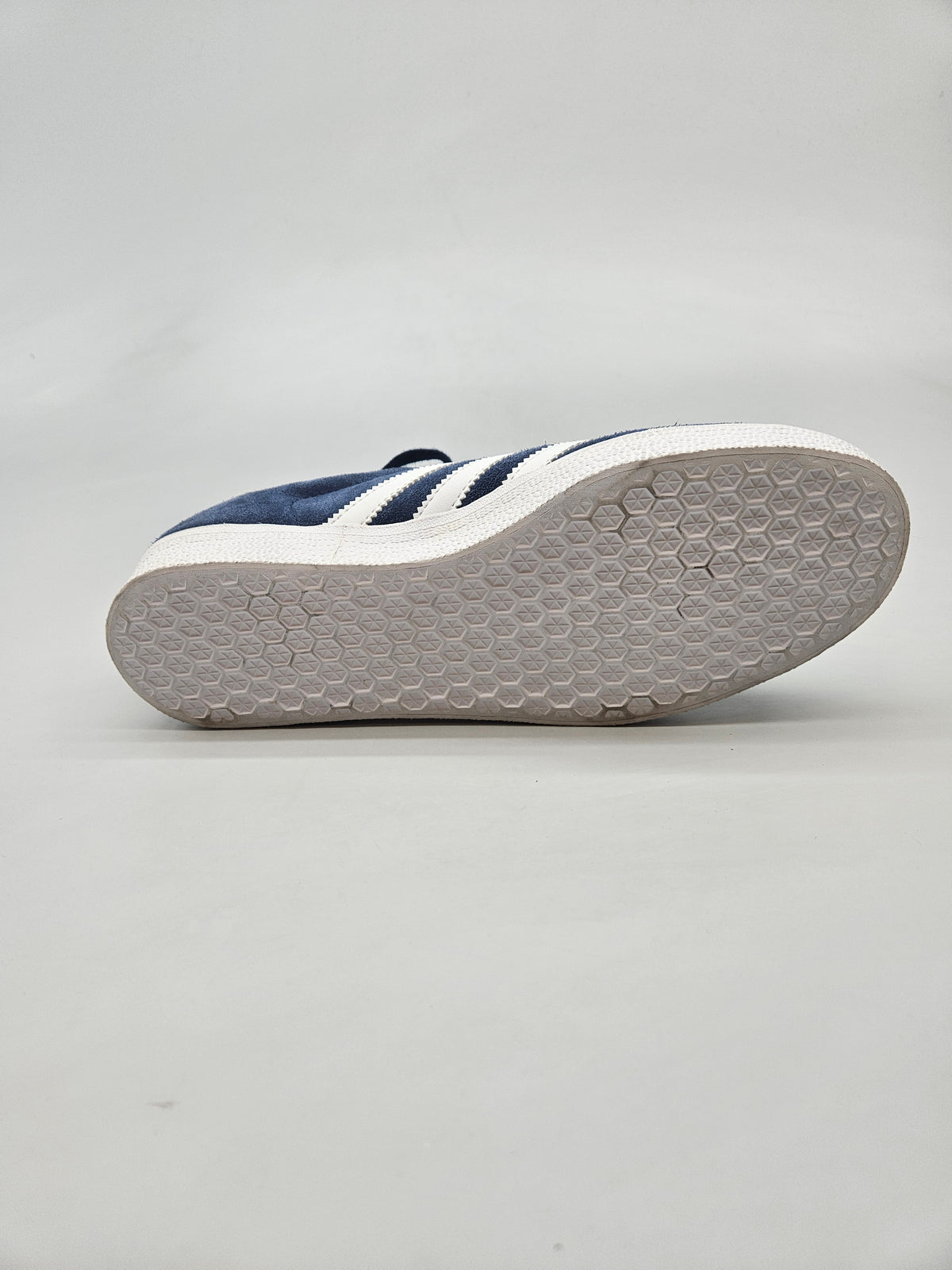 ADIDAS NOVI ORIGINAL PATIKI BR 37