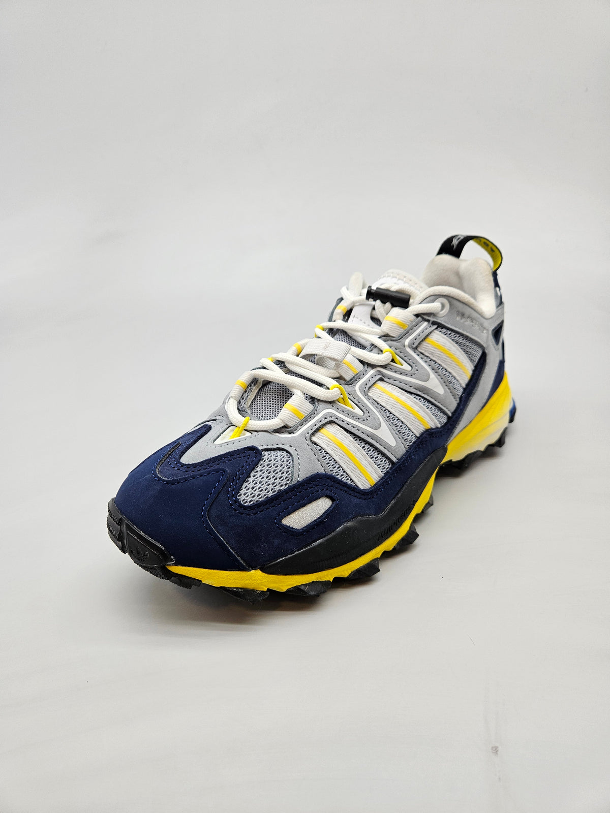 ADIDAS NOVI ORIGINAL PATIKI BR 41