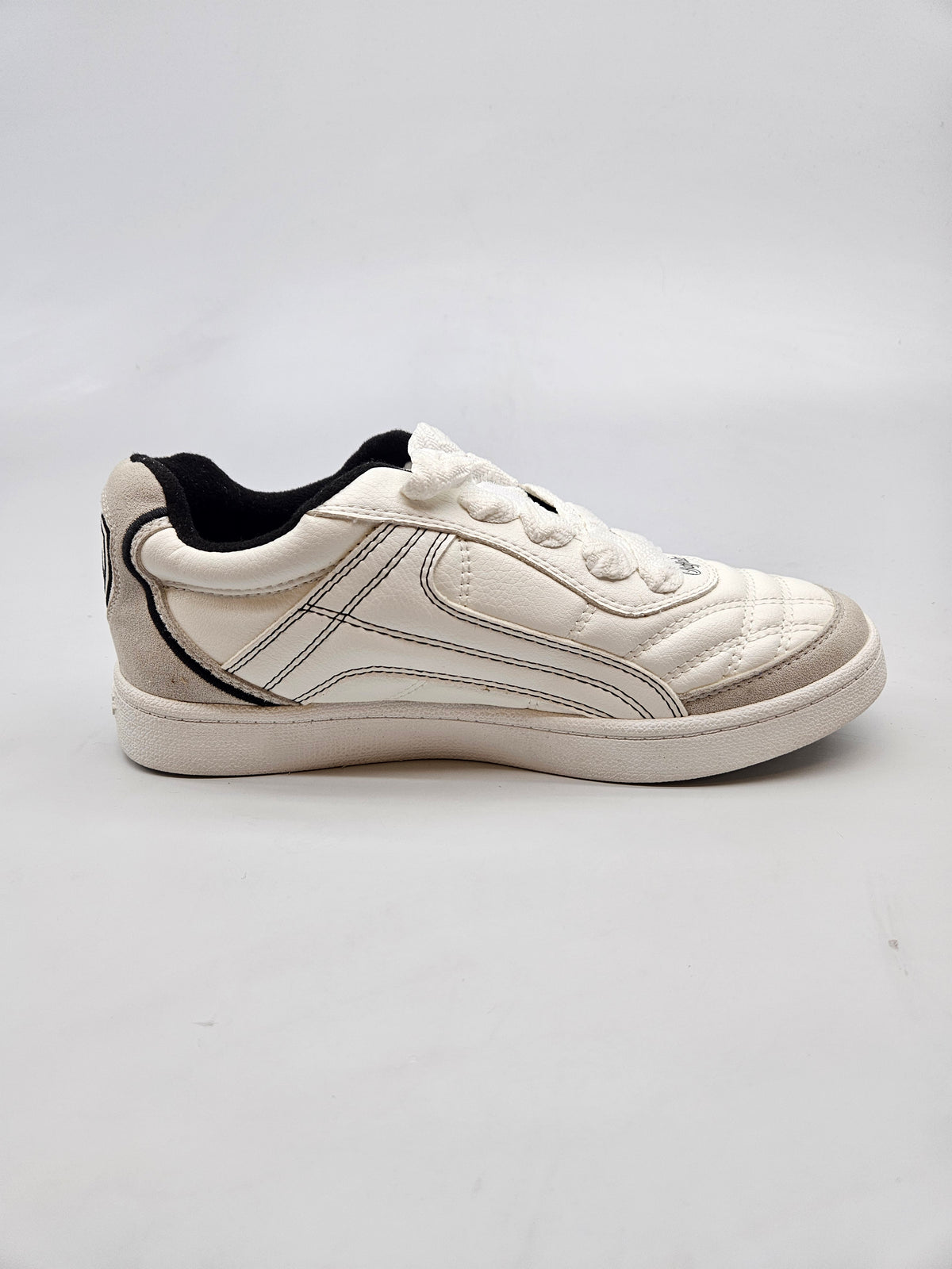 BUFFALO NOVI ORIGINAL PATIKI BR 39