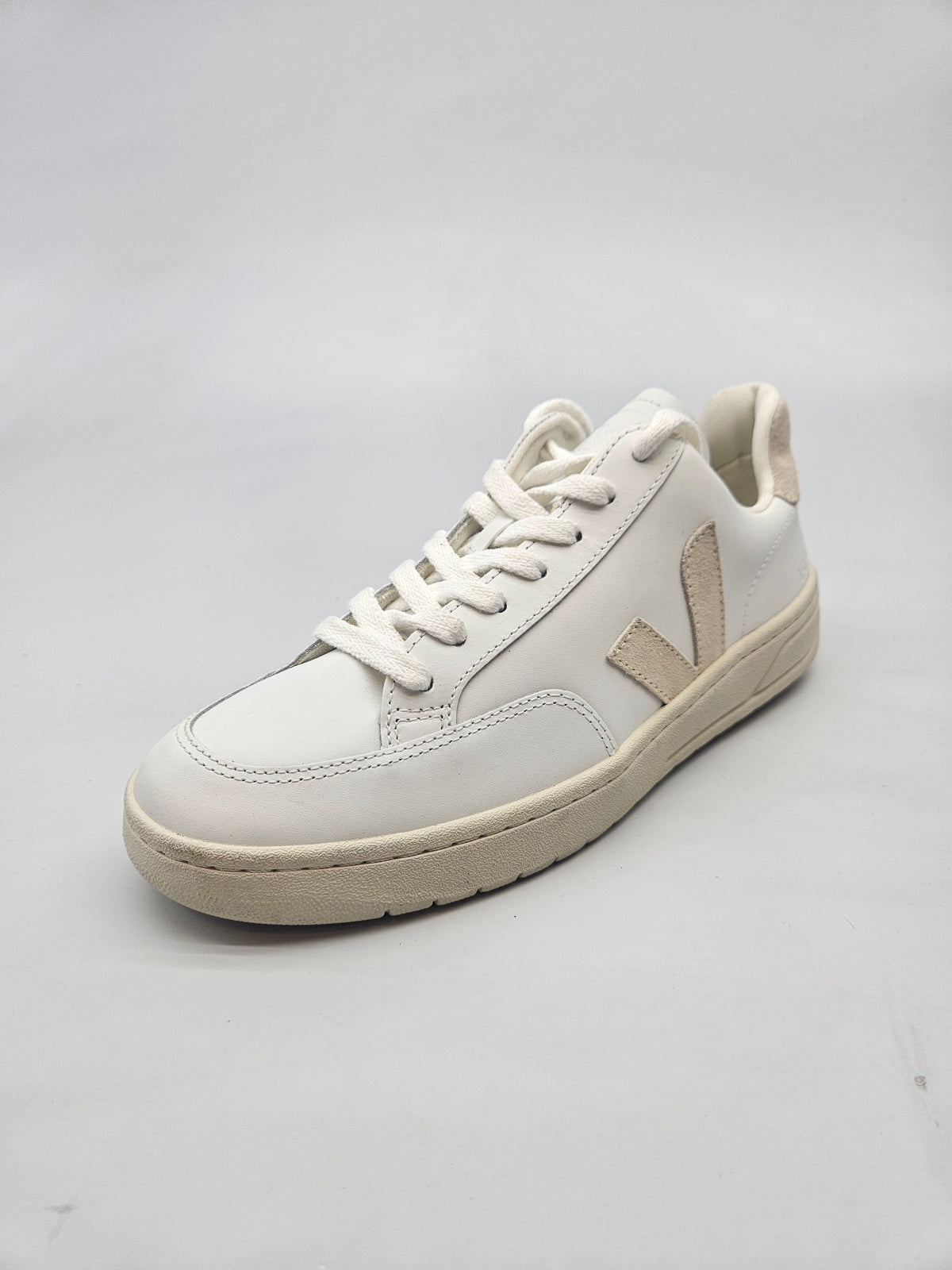 VEJA NOVI ORIGINAL PATIKI BR 39