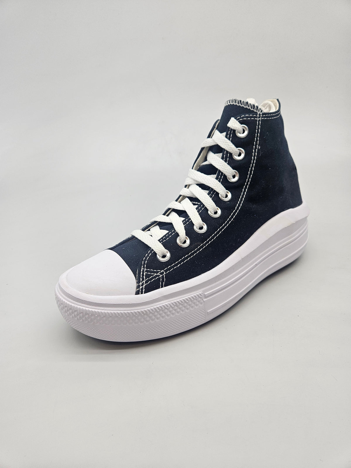 CONVERSE NOVI ORIGINAL PATIKI BR 40
