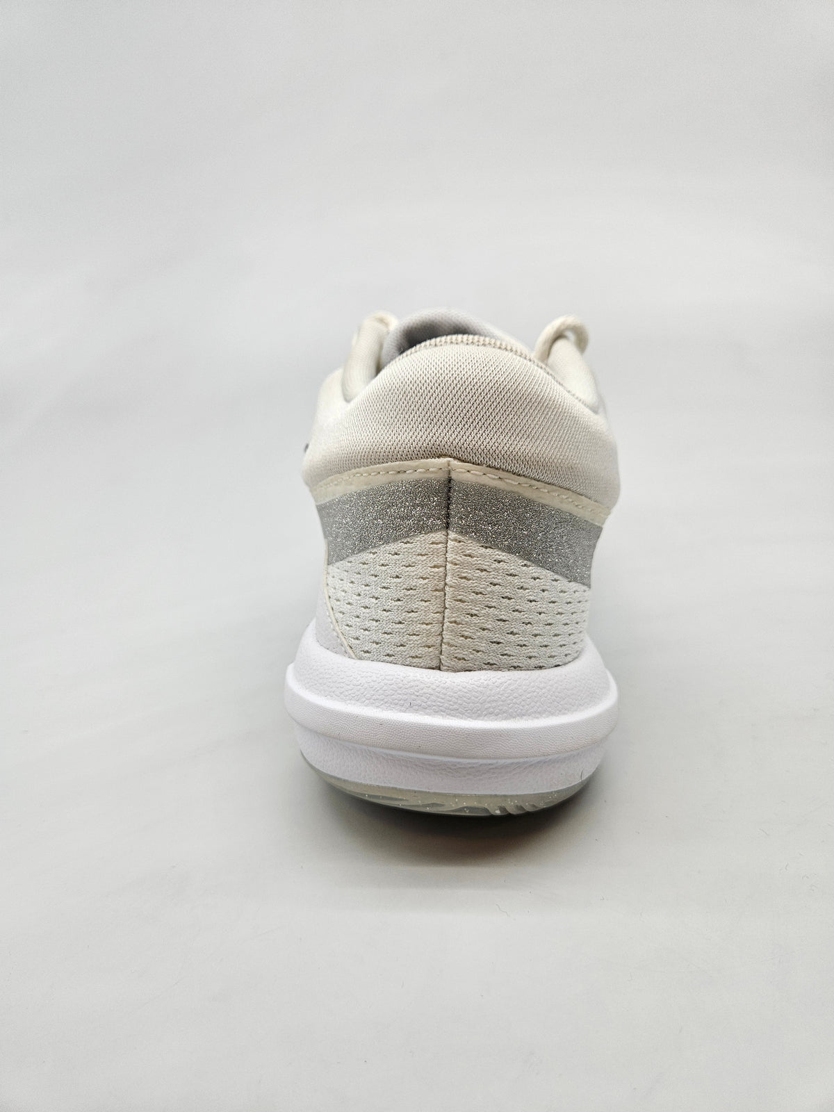 NIKE NOVI ORIGINAL PATIKI BR 37.5