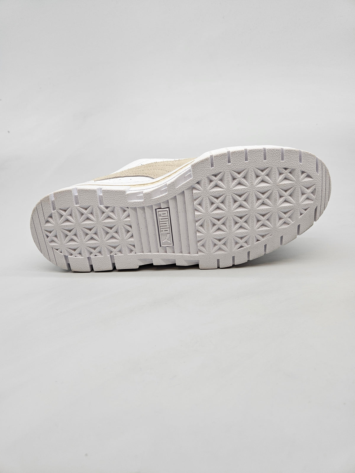 PUMA NOVI ORIGINAL PATIKI BR 37