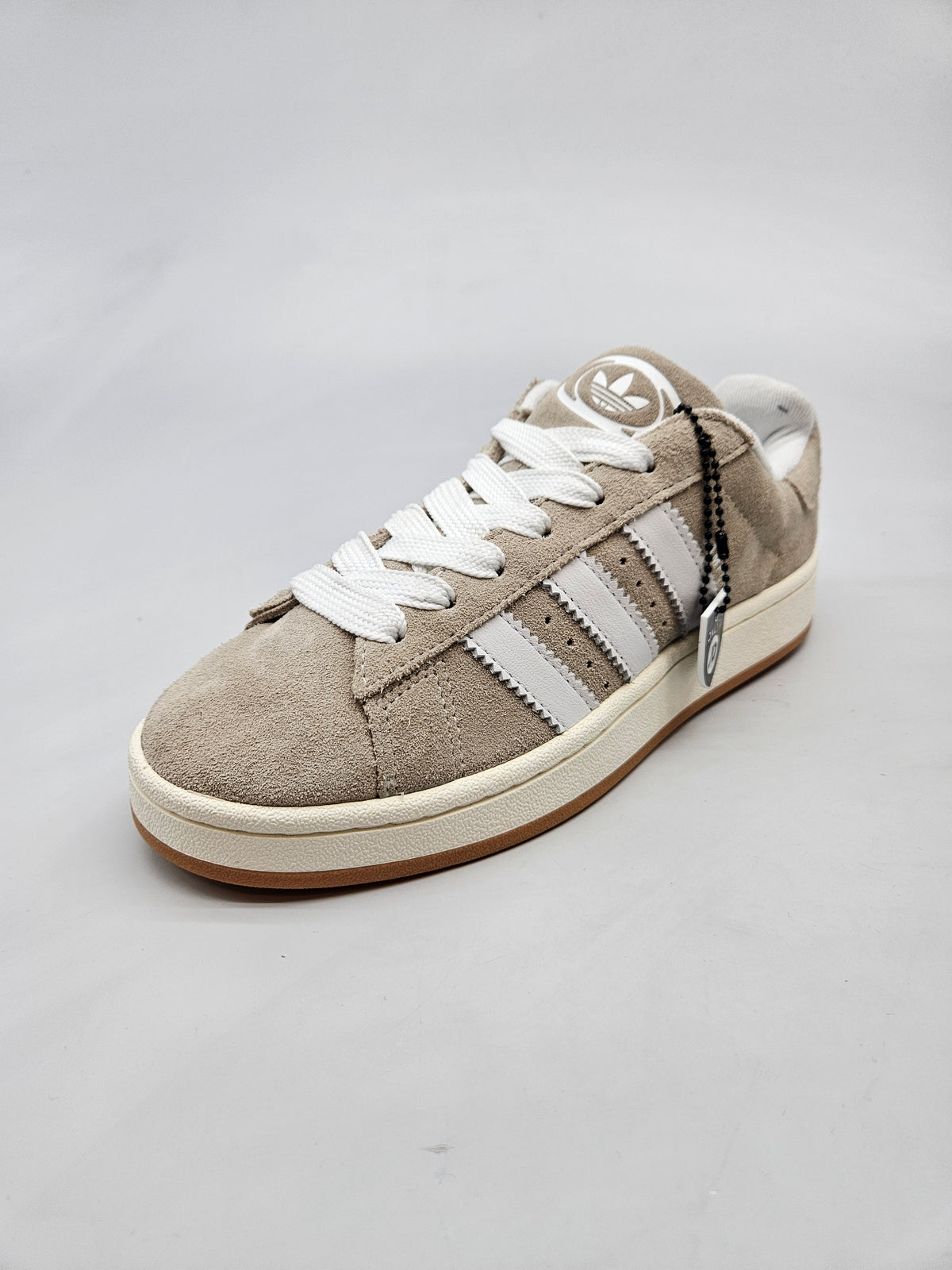 ADIDAS NOVI ORIGINAL PATIKI BR 39