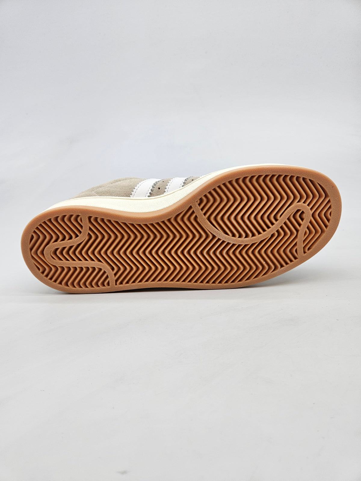 ADIDAS NOVI ORIGINAL PATIKI BR 39
