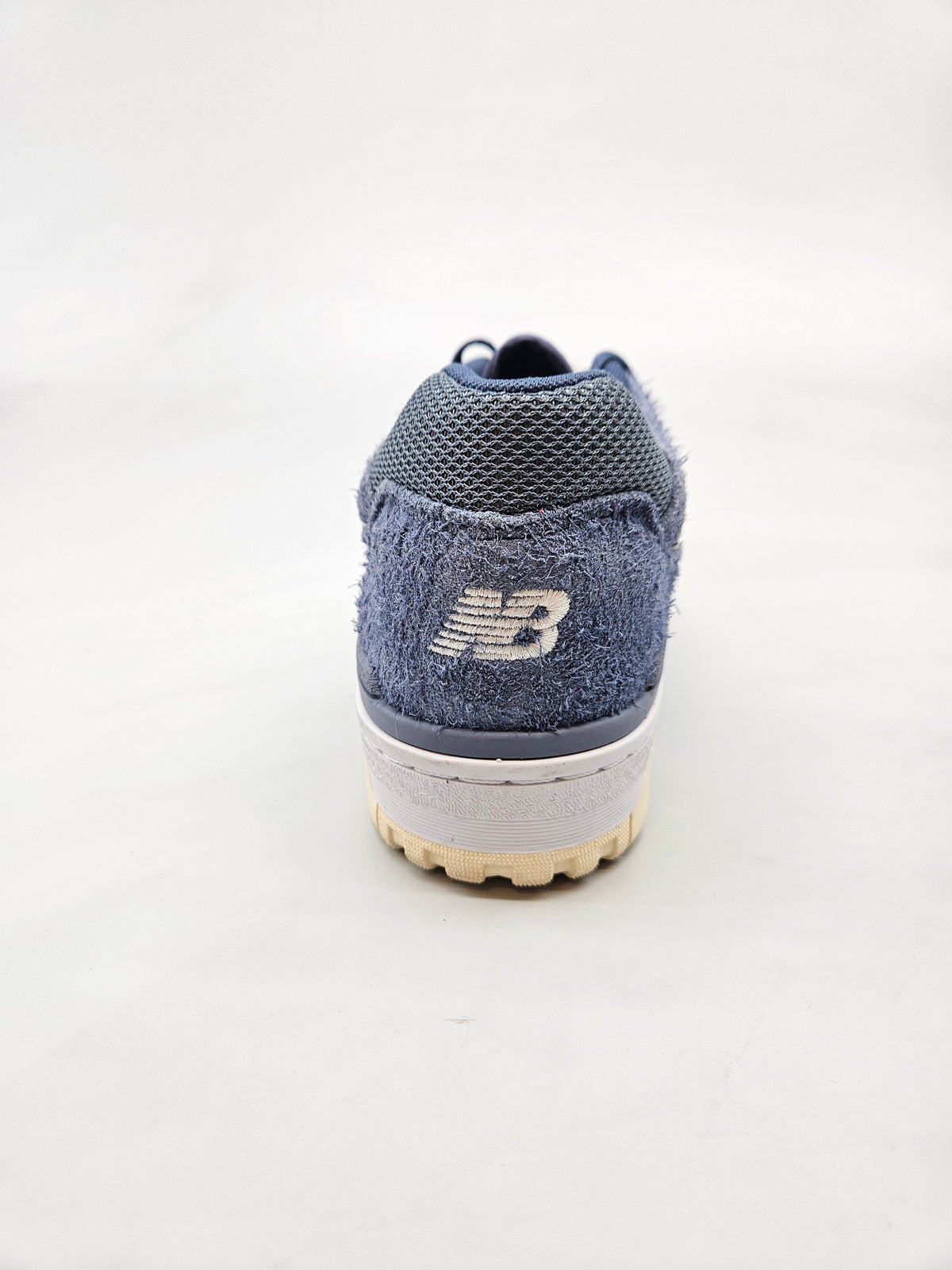 NEW BALANCE  NOVI ORIGINAL PATIKI BR 42.5