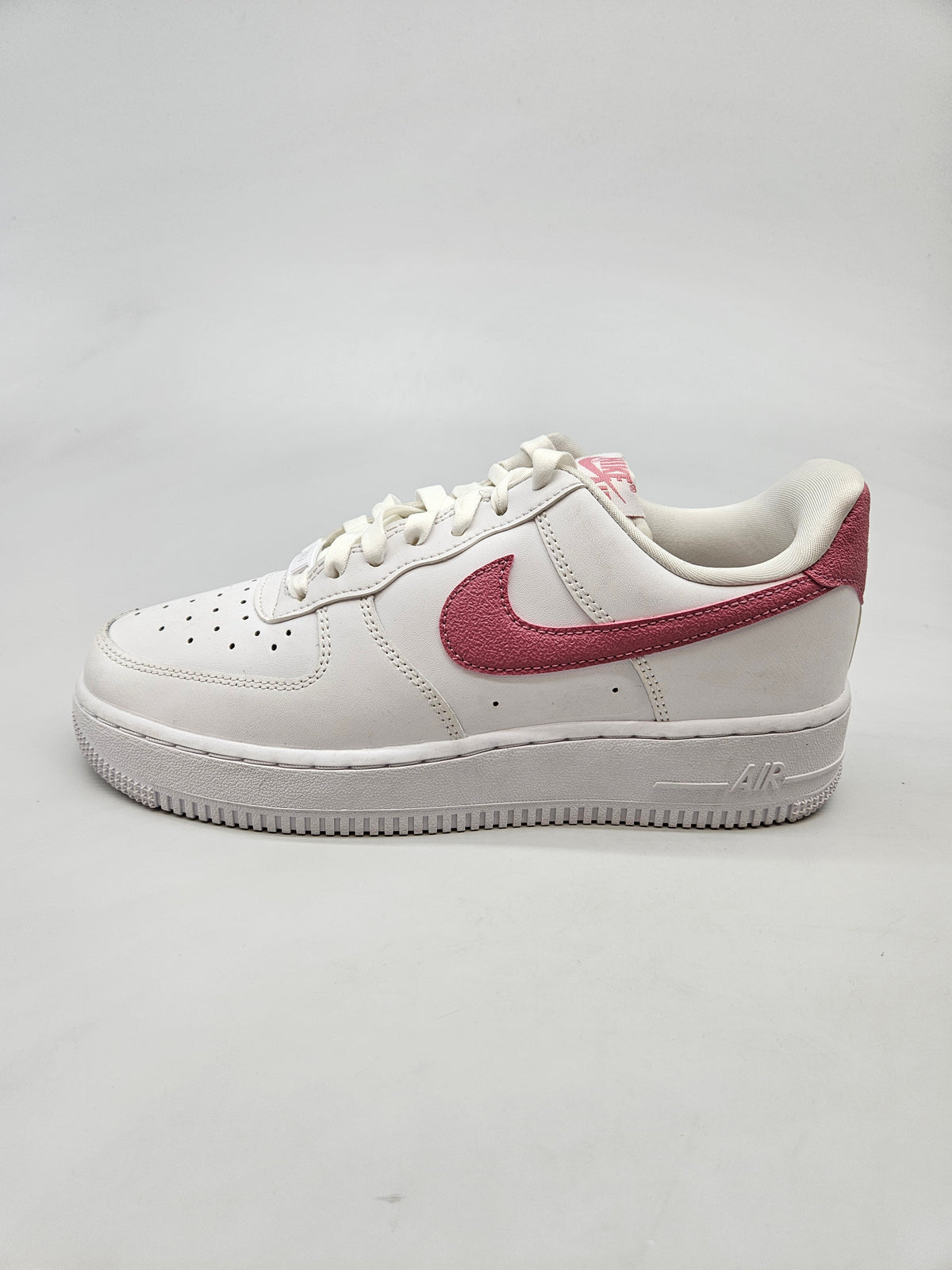 NIKE NOVI ORIGINAL PATIKI BR 38.5