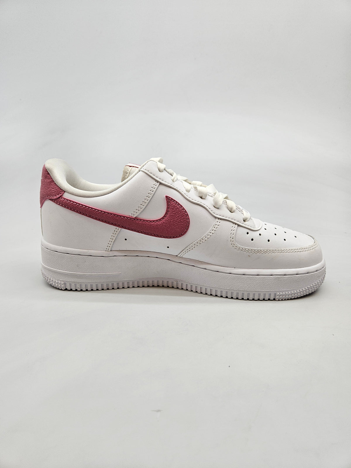 NIKE NOVI ORIGINAL PATIKI BR 38.5