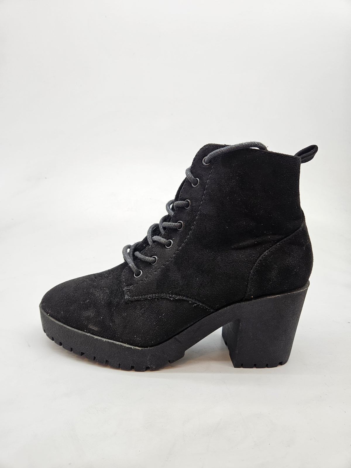 NEW YORKER ORIGINAL CIZMI BR 39