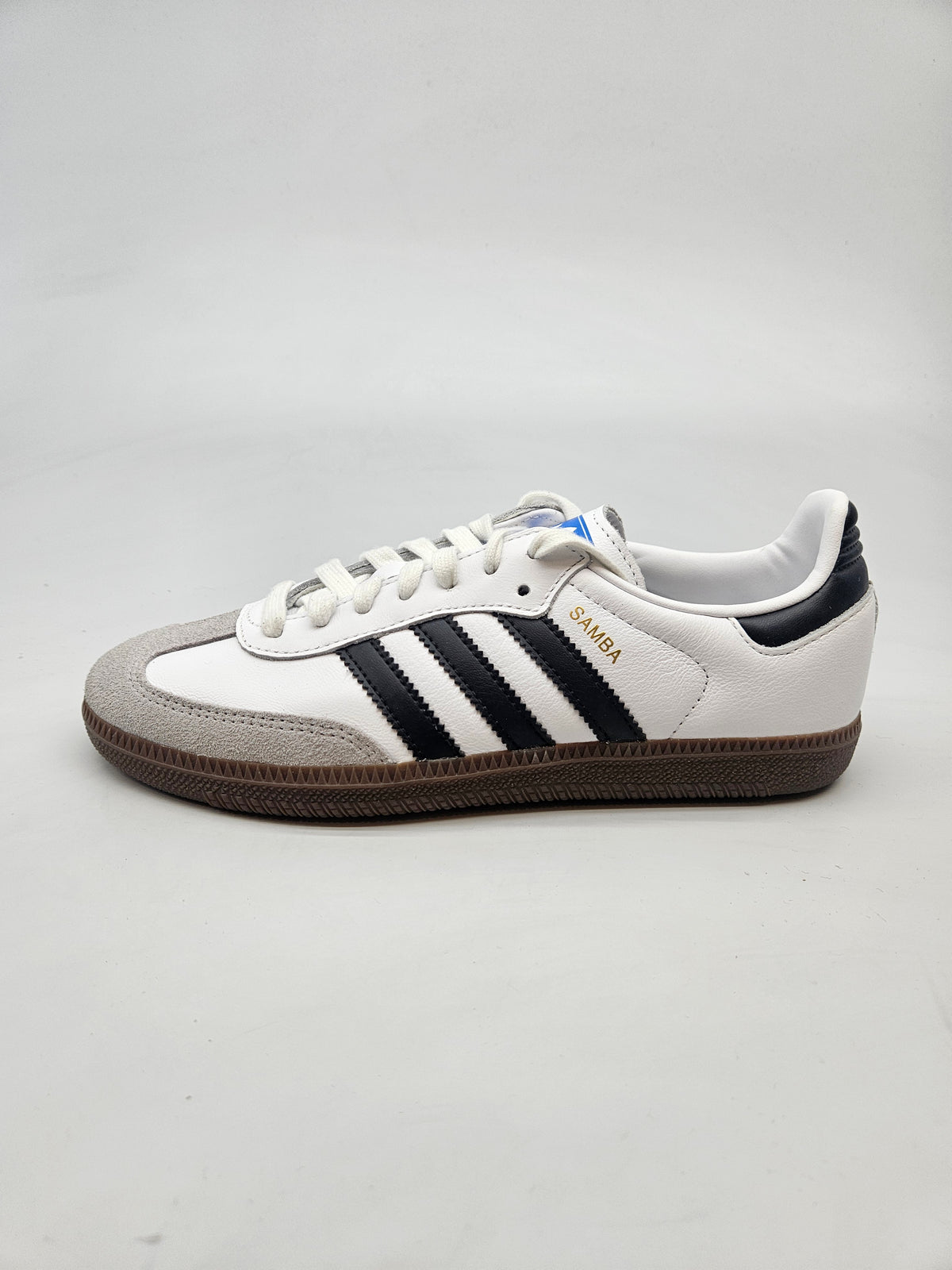 ADIDAS NOVI ORIGINAL PATIKI BR 38