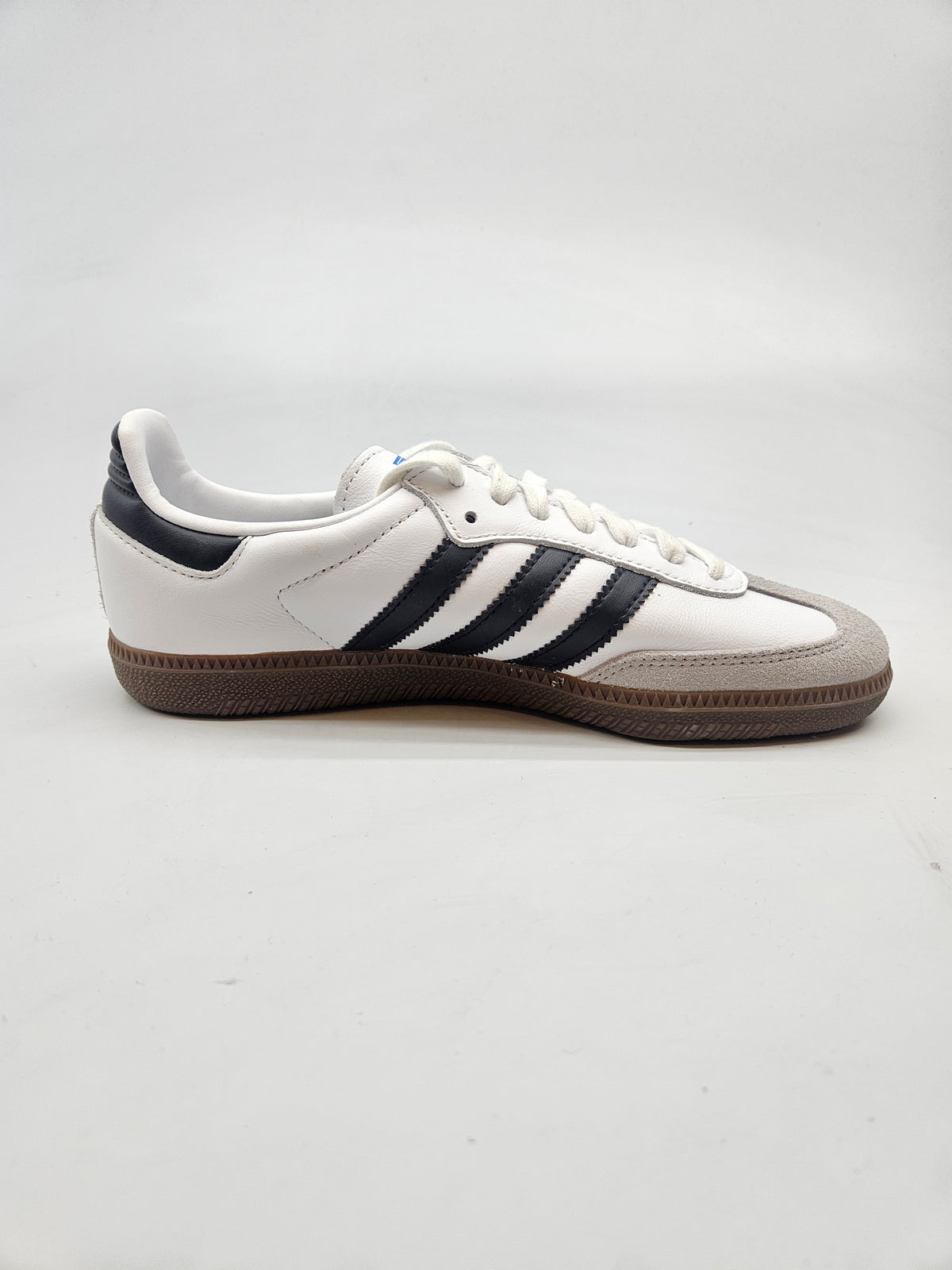 ADIDAS NOVI ORIGINAL PATIKI BR 38