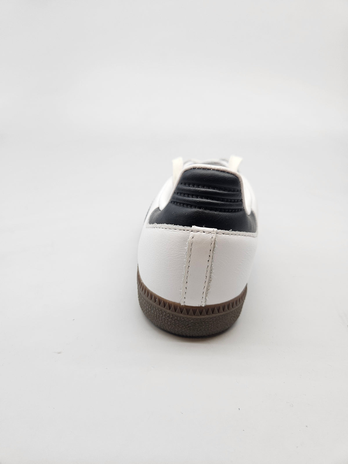 ADIDAS NOVI ORIGINAL PATIKI BR 38