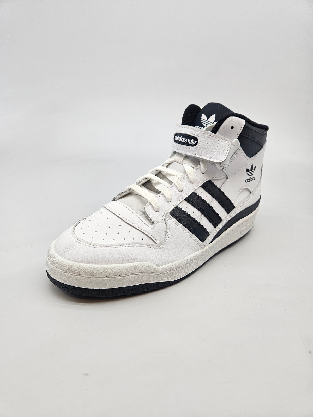 ADIDAS NOVI ORIGINAL PATIKI BR 46.5