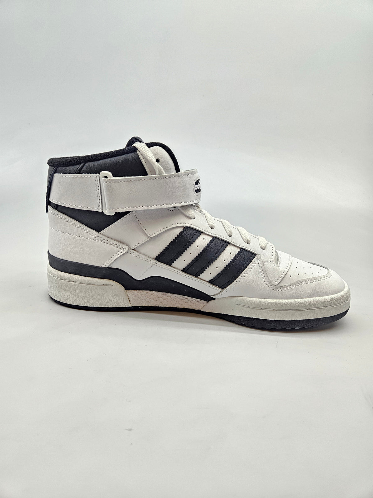 ADIDAS NOVI ORIGINAL PATIKI BR 46.5