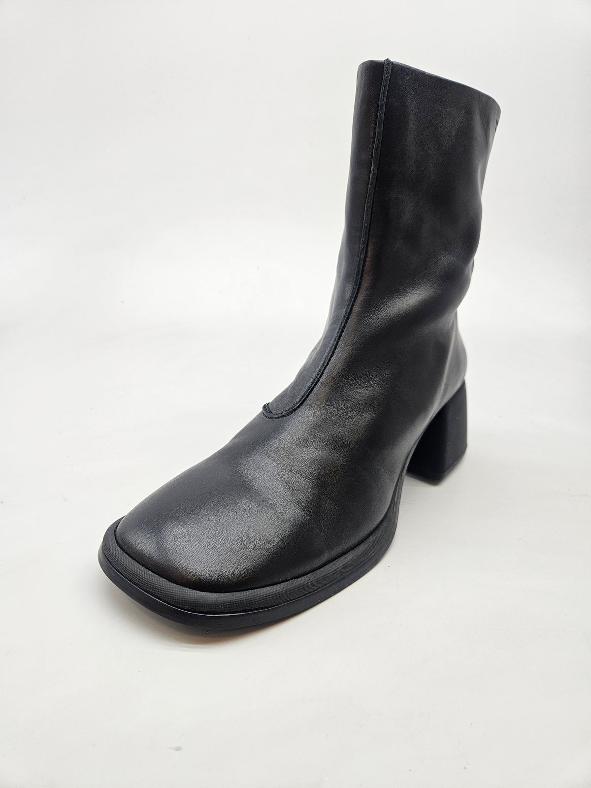 VAGABOND ORIGINAL CIZMI BR 41