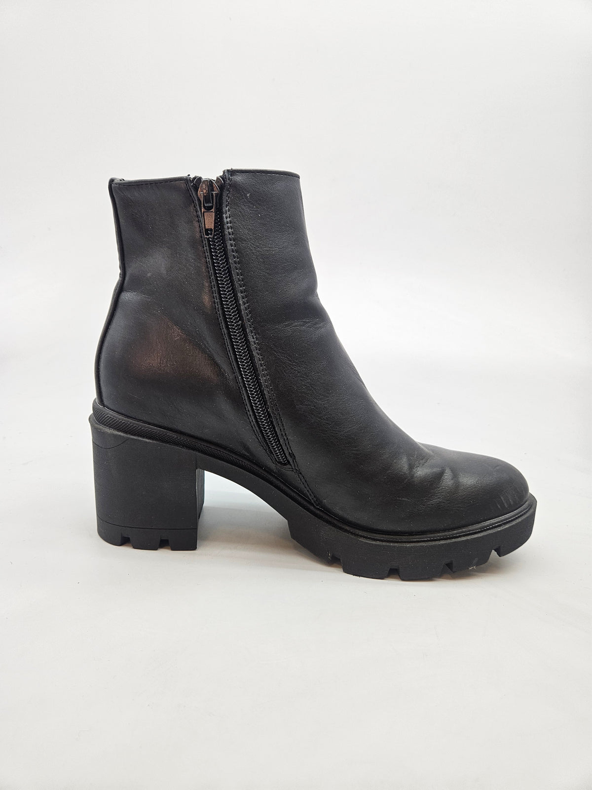 ANNA FIELD ORIGINAL CIZMI BR 40