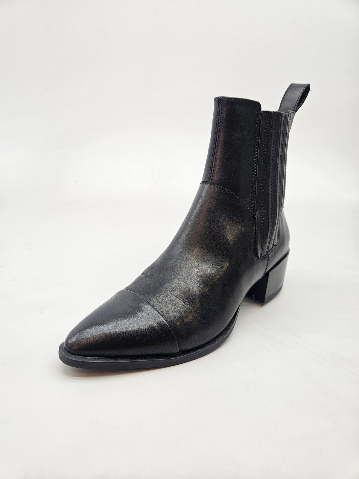 VAGABOND ORIGINAL CIZMI BR 39