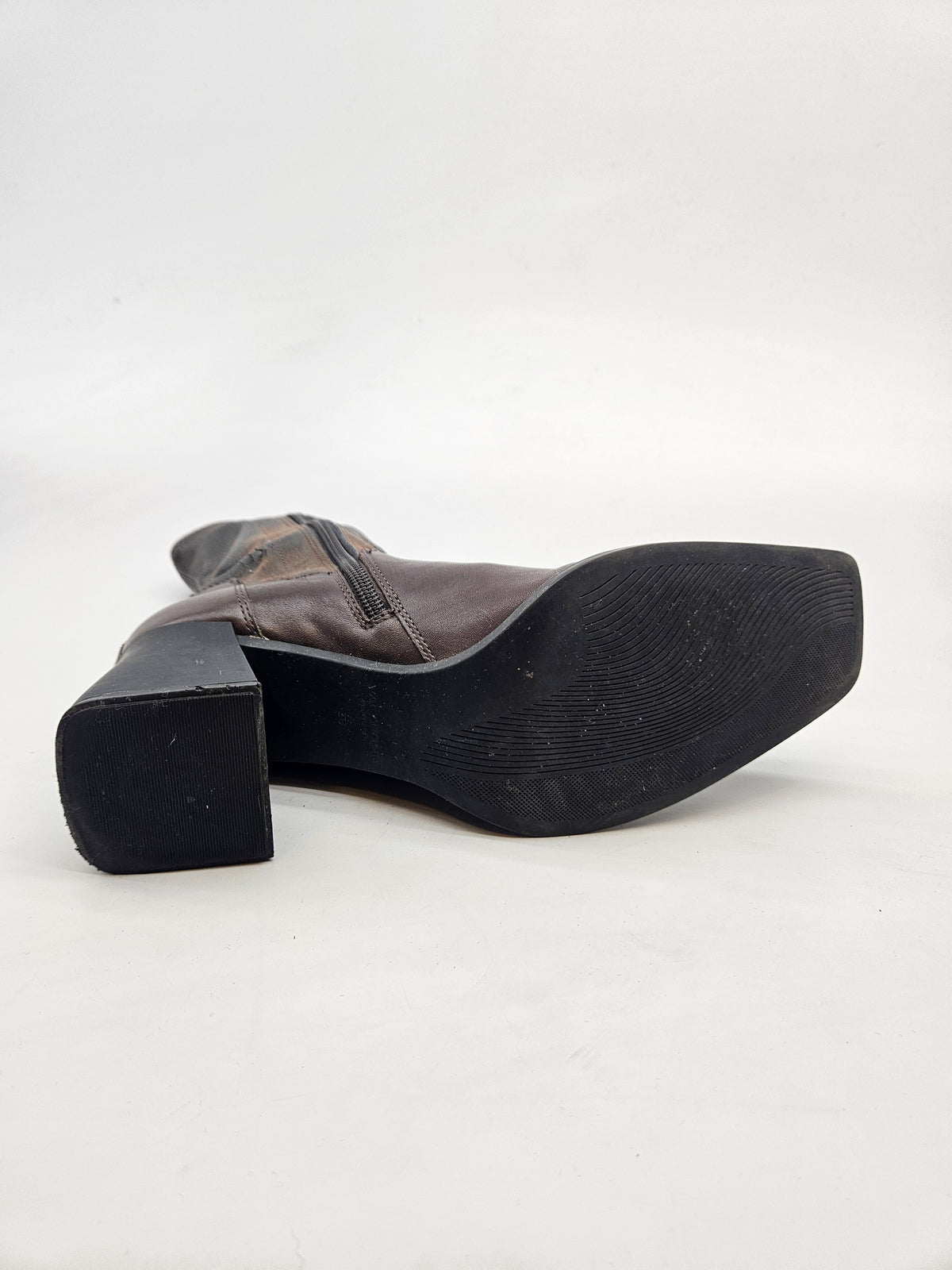 VAGABOND ORIGINAL CIZMI BR 38