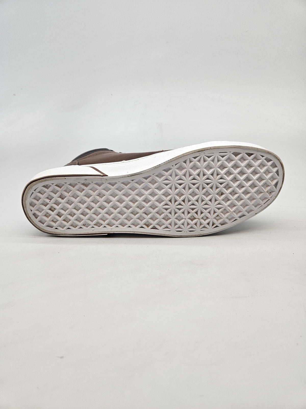 PIER ONE ORIGINAL CIZMI BR 42