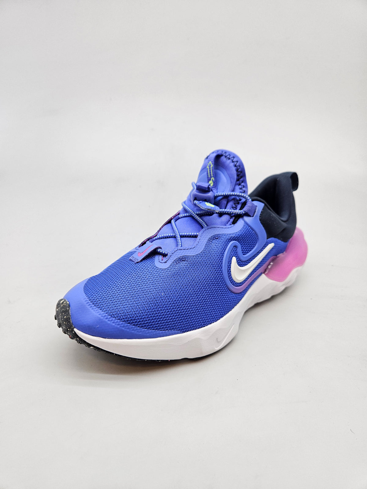 NIKE NOVI ORIGINAL PATIKI BR 37.5