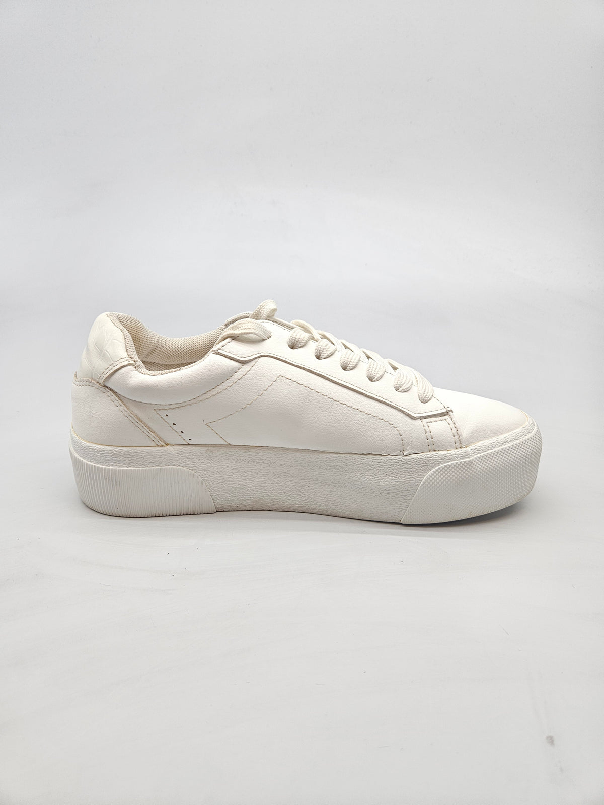 BERSHKA ORIGINAL PATIKI BR 36