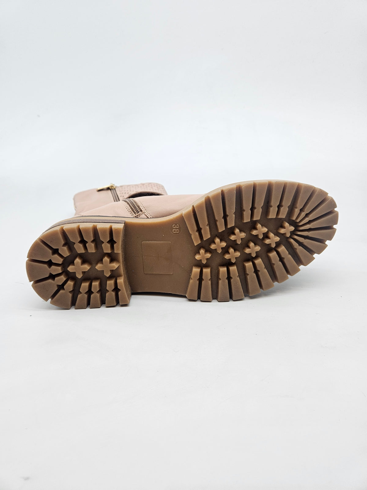 CAROLINE BISS ORIGINAL CIZMI BR 38