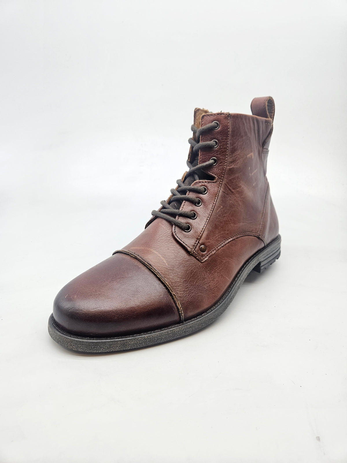 PIER ONE ORIGINAL CIZMI BR 45