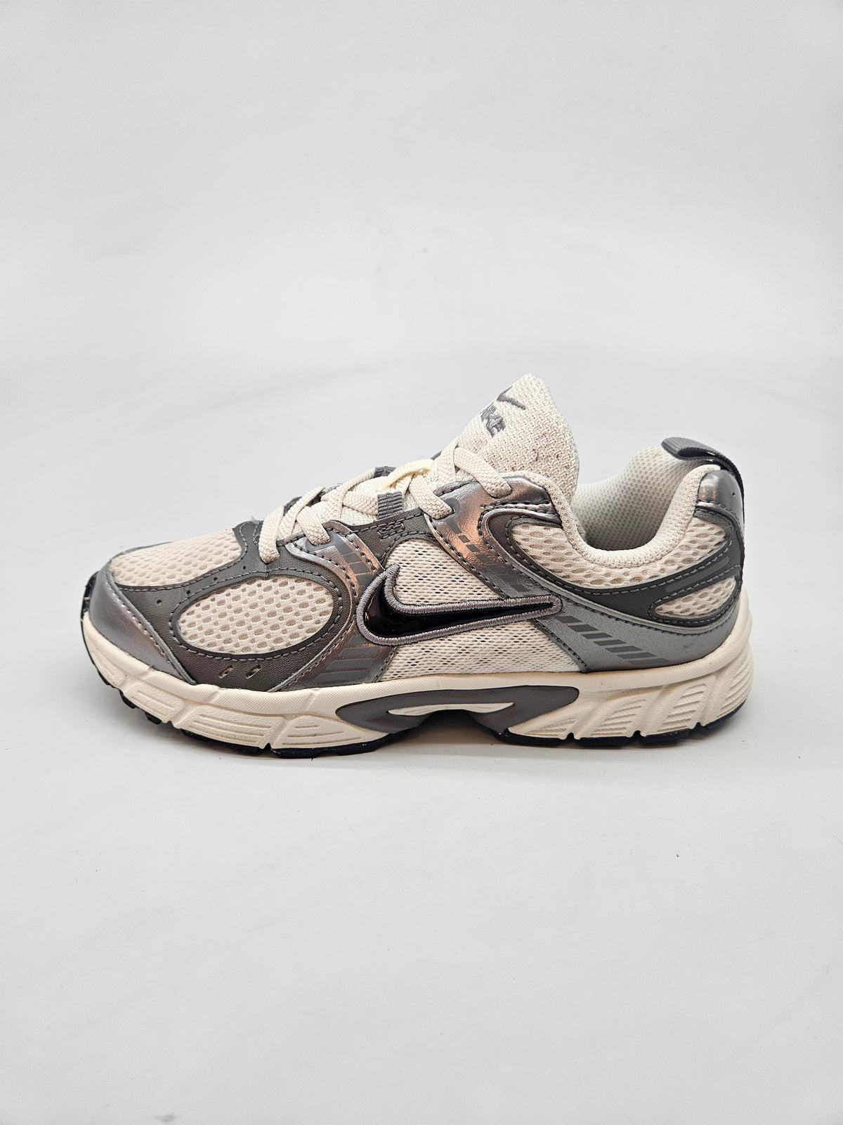 NIKE ORIGINAL PATIKI BR 33.5