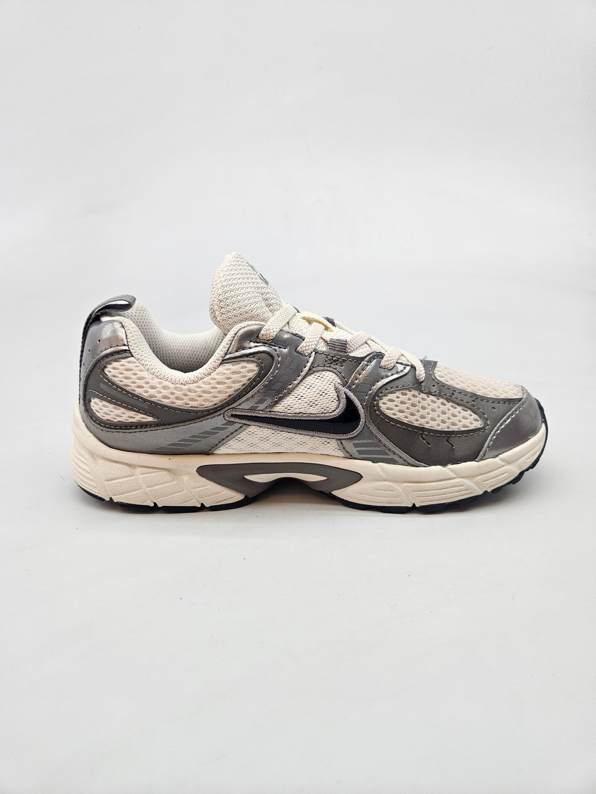 NIKE ORIGINAL PATIKI BR 33.5