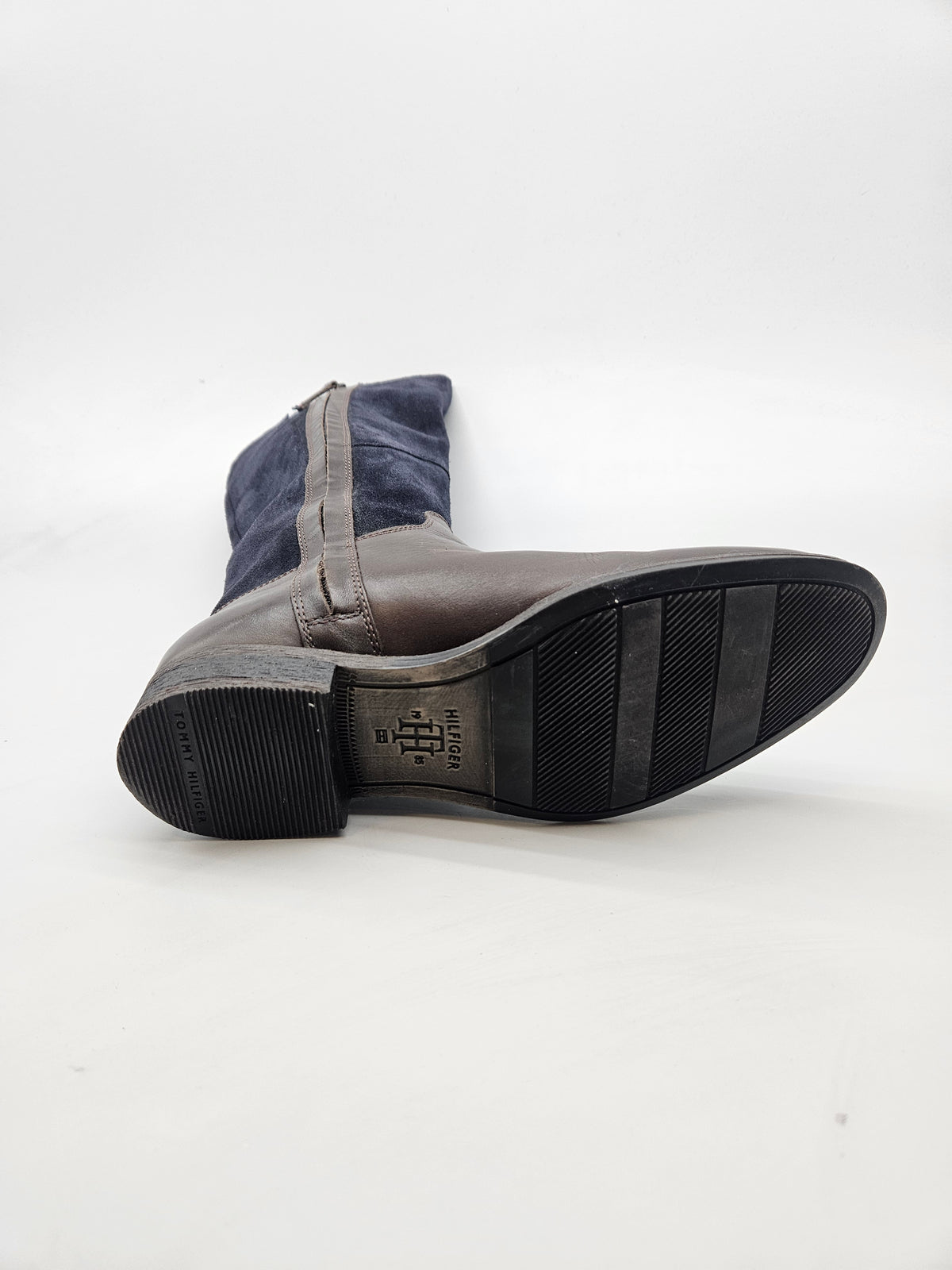TOMMY HILFIGER ORIGINAL CIZMI BR 37