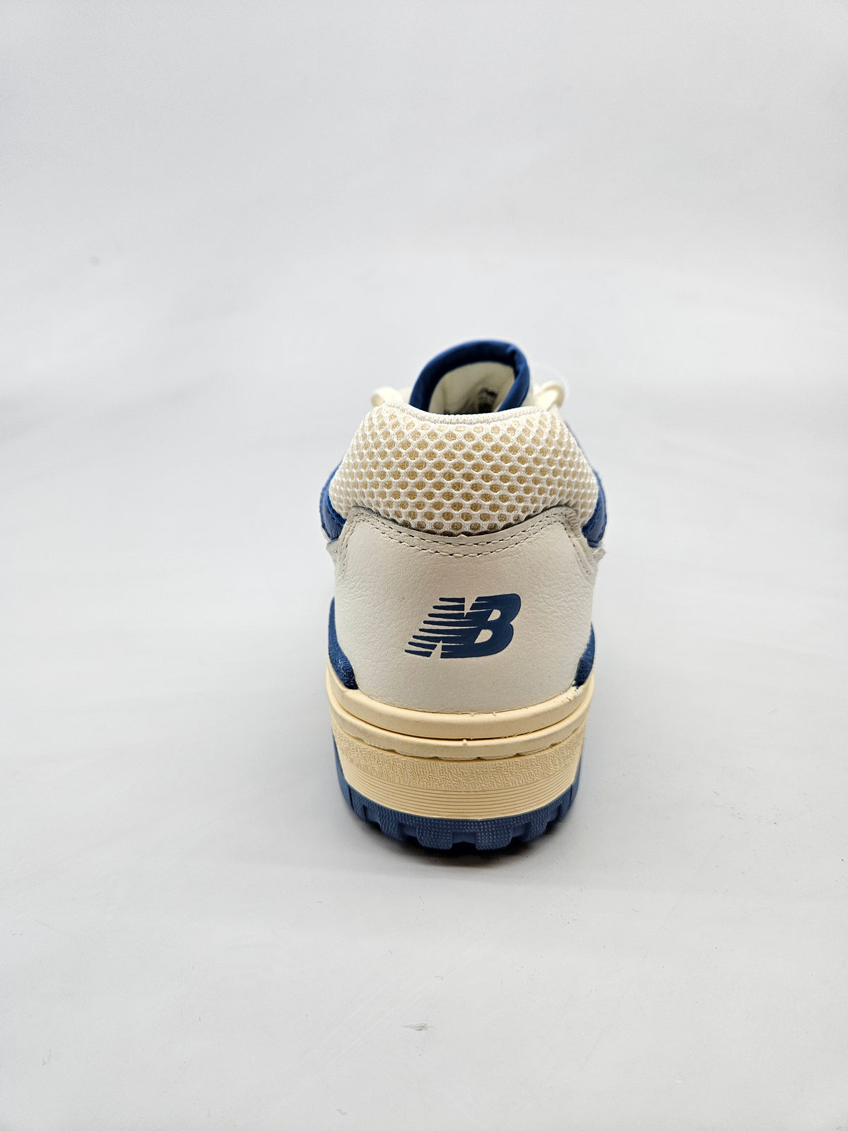 NEW BALANCE NOVI ORIGINAL PATIKI BR 41.5