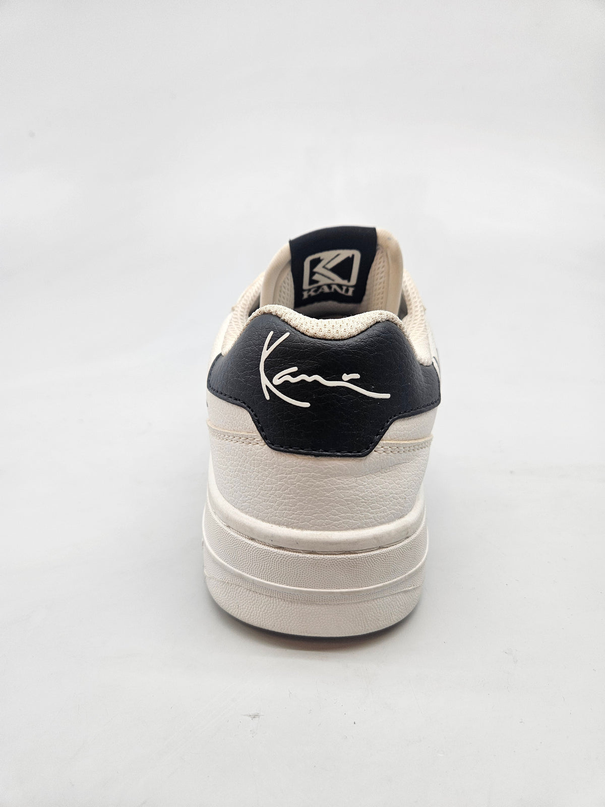 KARL KANI ORIGINAL PATIKI BR 38.5