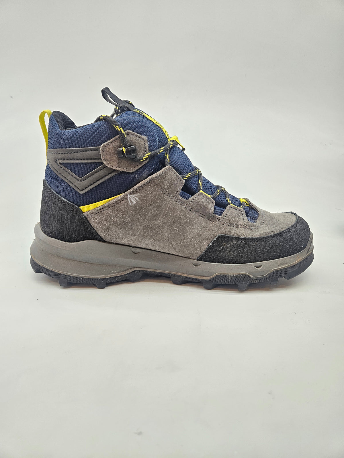 QUECHUA ORIGINAL VODOOTPORNI CIZMI BR 39