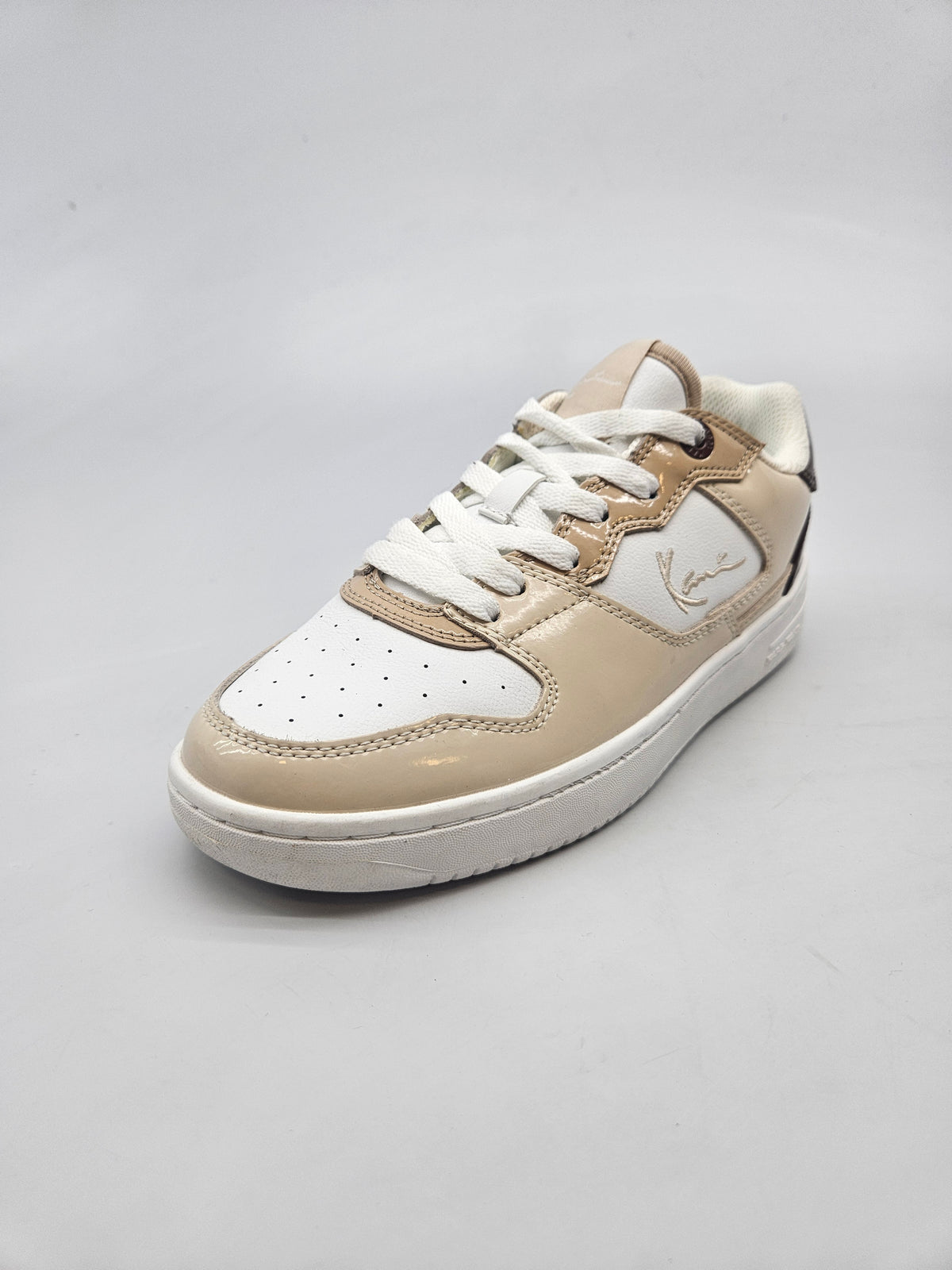 KARL KANI NOVI ORIGINAL PATIKI BR 38