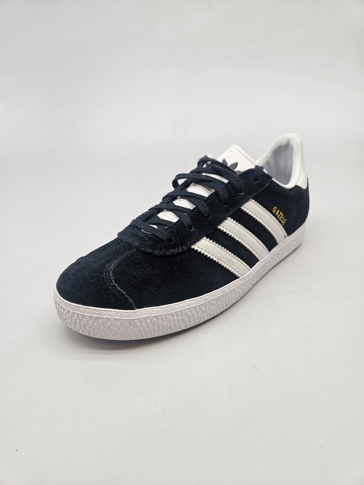 ADIDAS NOVI ORIGINAL PATIKI BR 38.5