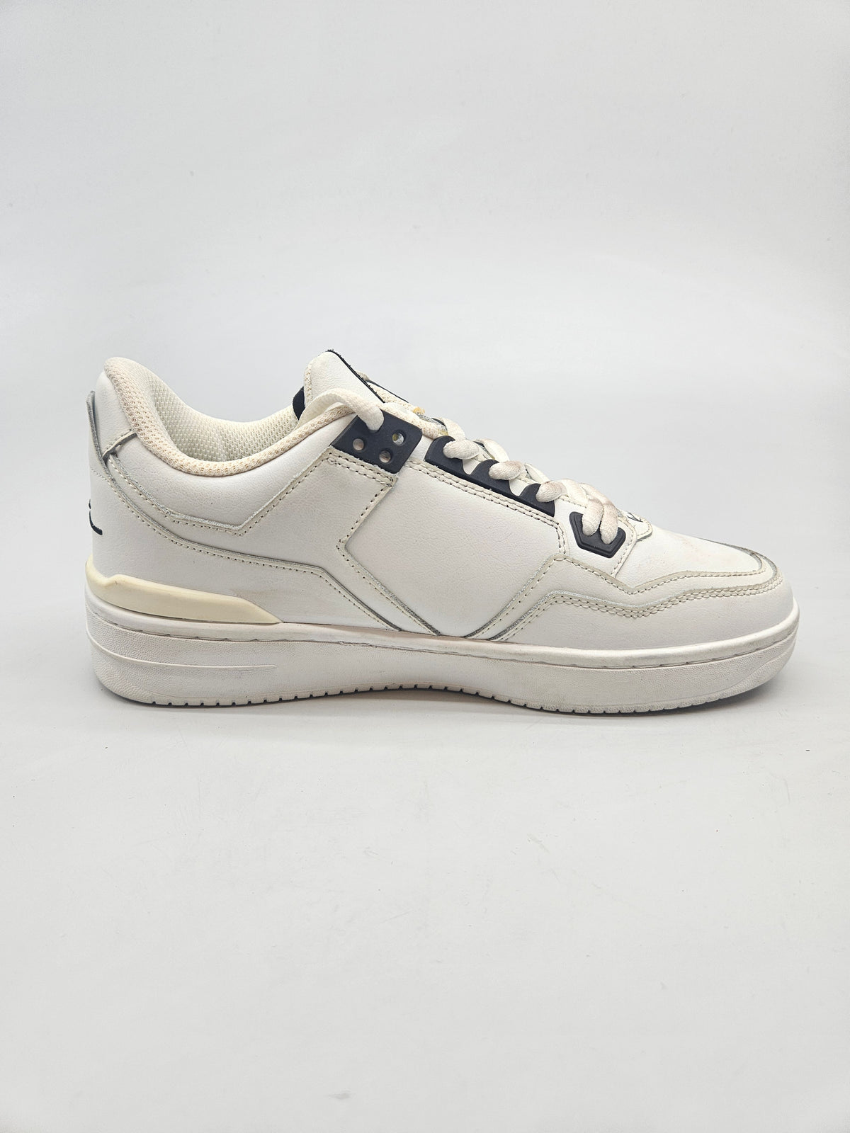KARL KANI NOVI ORIGINAL PATIKI BR 41