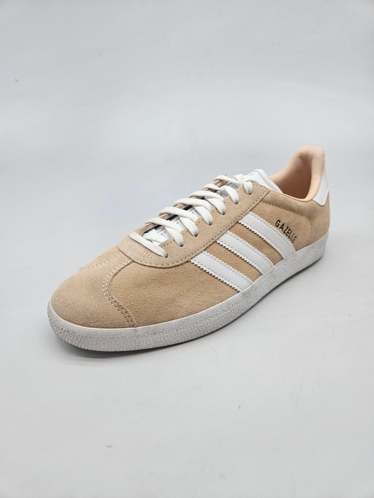 ADIDAS NOVI ORIGINAL PATIKI BR 41