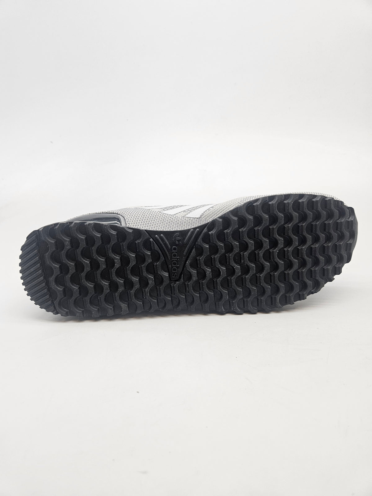 ADIDAS NOVI ORIGINAL PATIKI BR 46