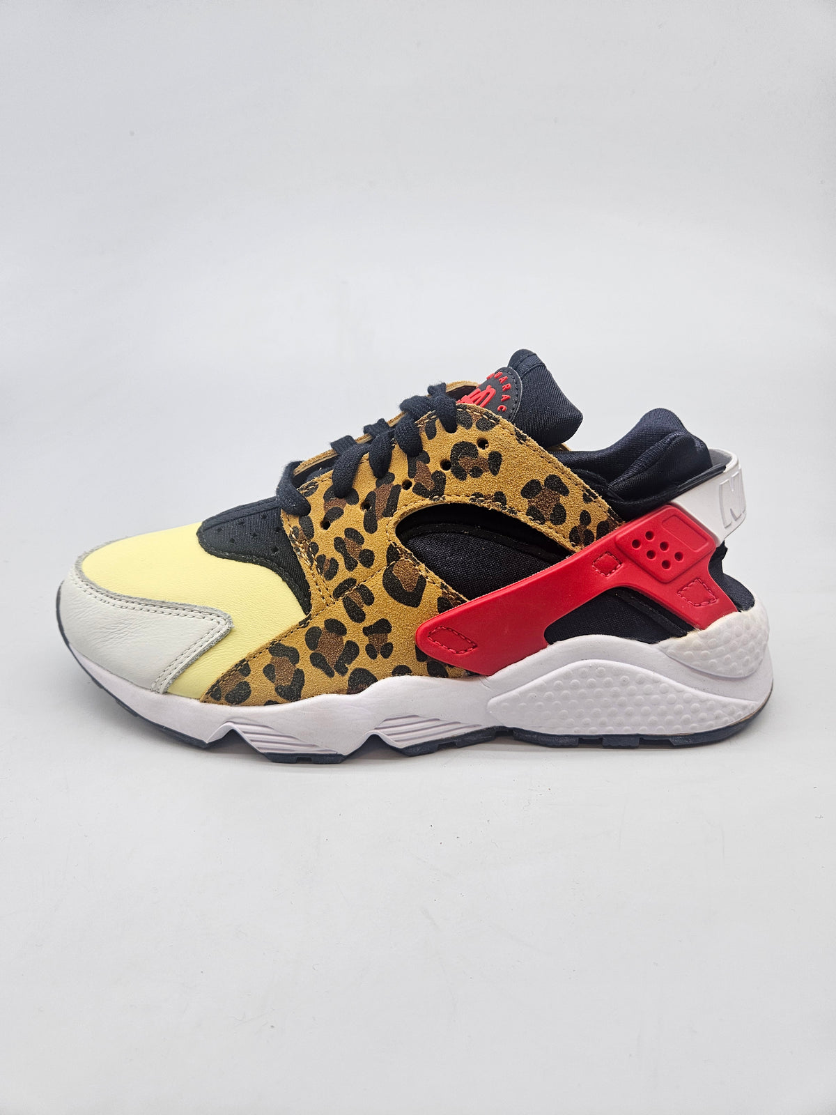 NIKE NOVI ORIGINAL PATIKI BR 38