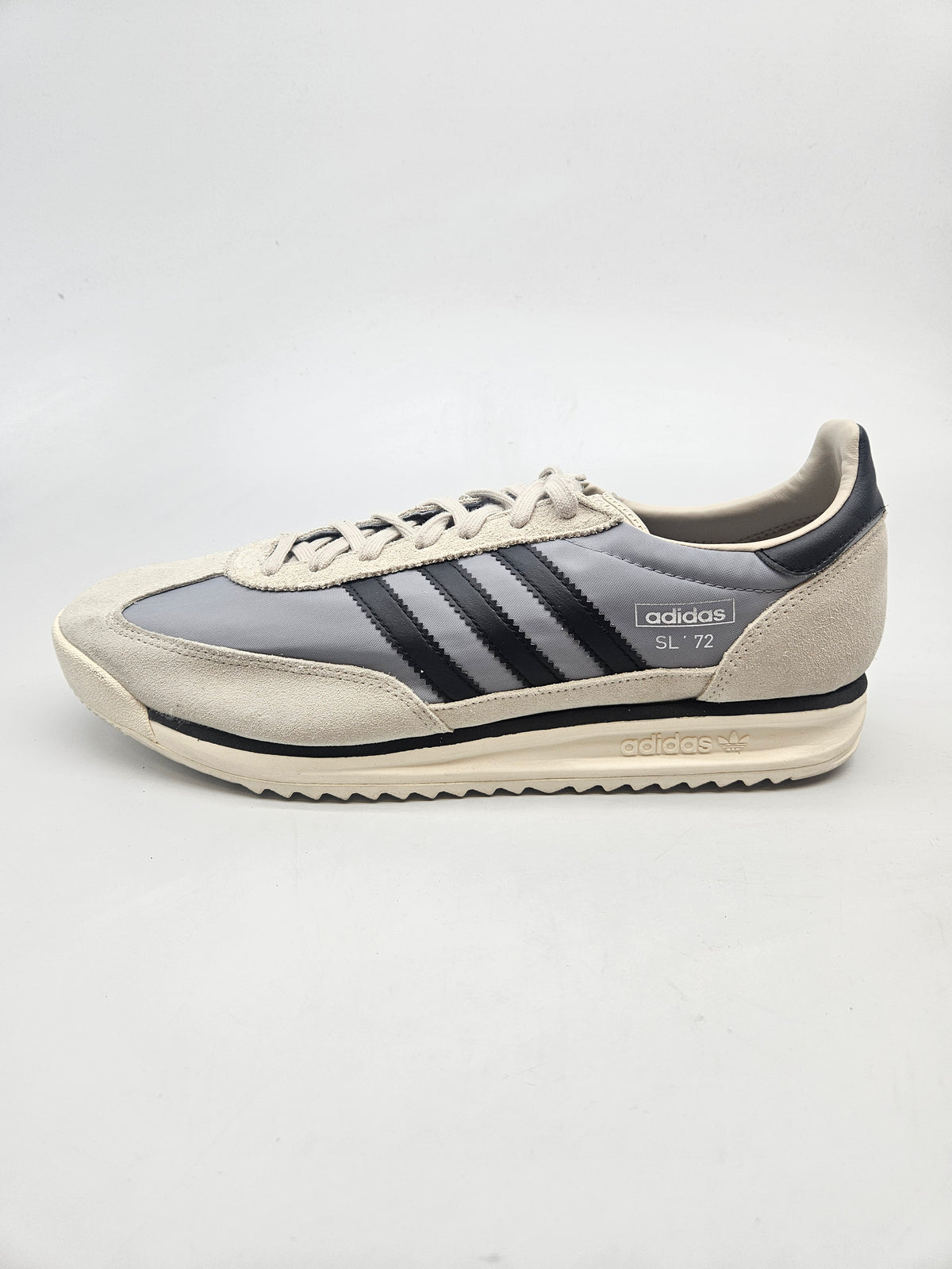ADIDAS NOVI ORIGINAL PATIKI BR 49