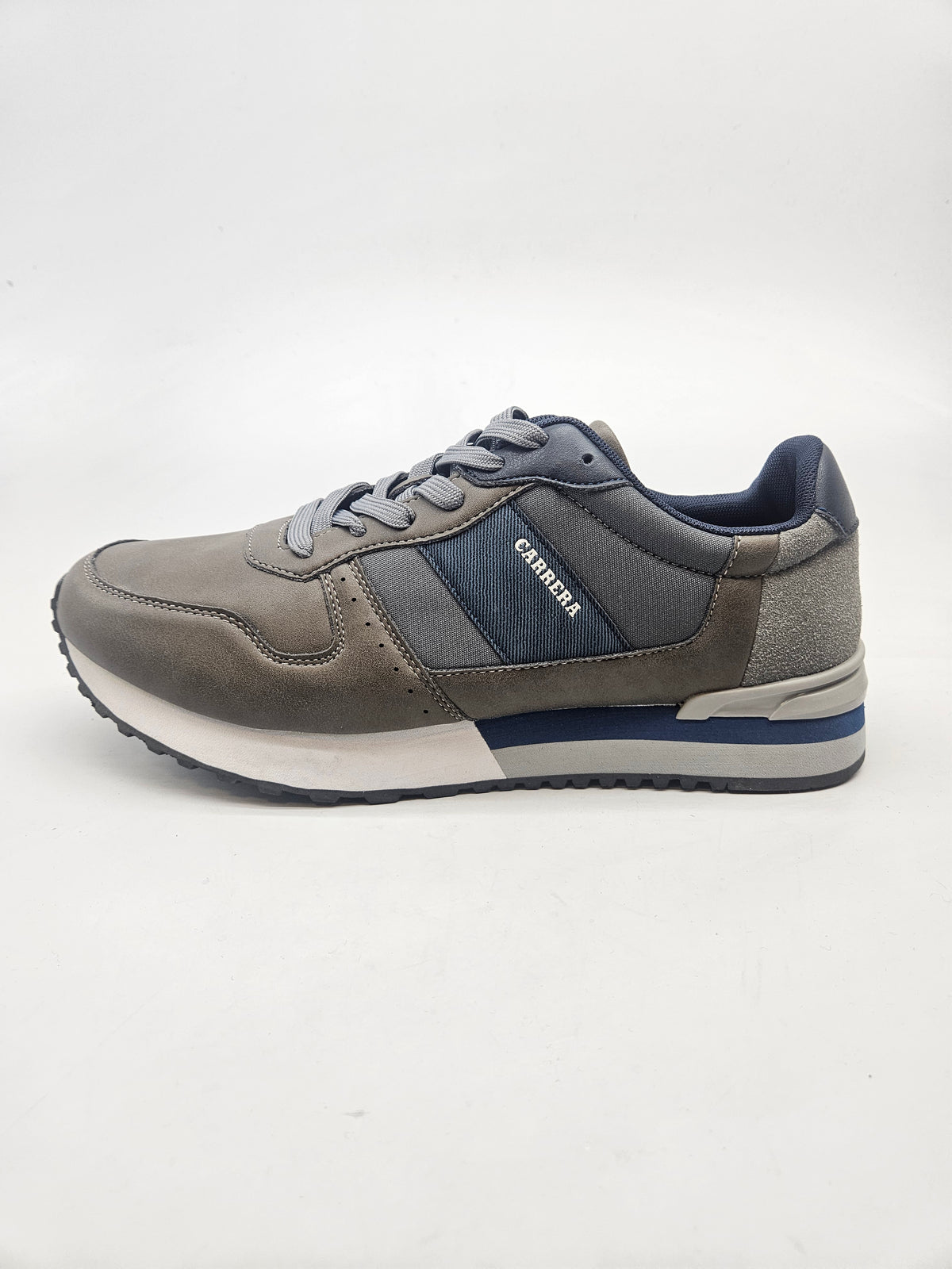 CARRERA NOVI ORIGINAL PATIKI BR 44