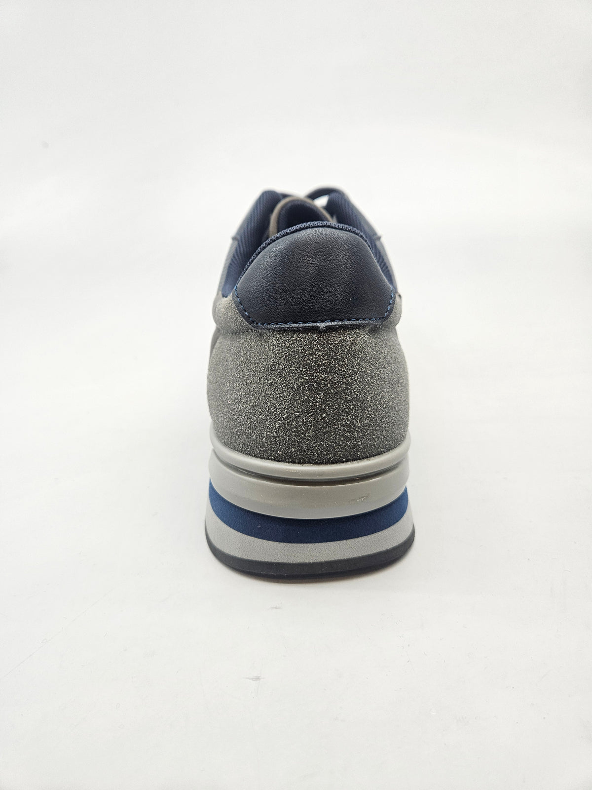 CARRERA NOVI ORIGINAL PATIKI BR 44