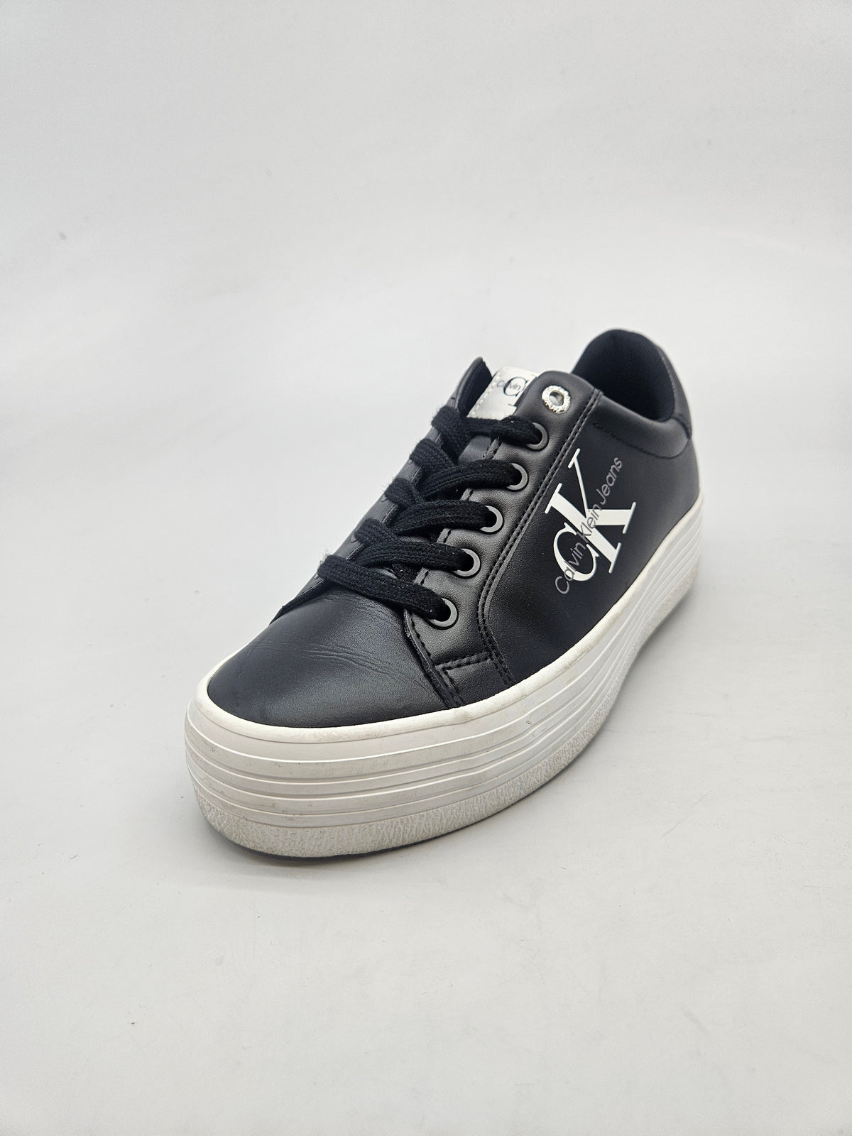CALVIN KLEIN NOVI ORIGINAL PATIKI BR 38