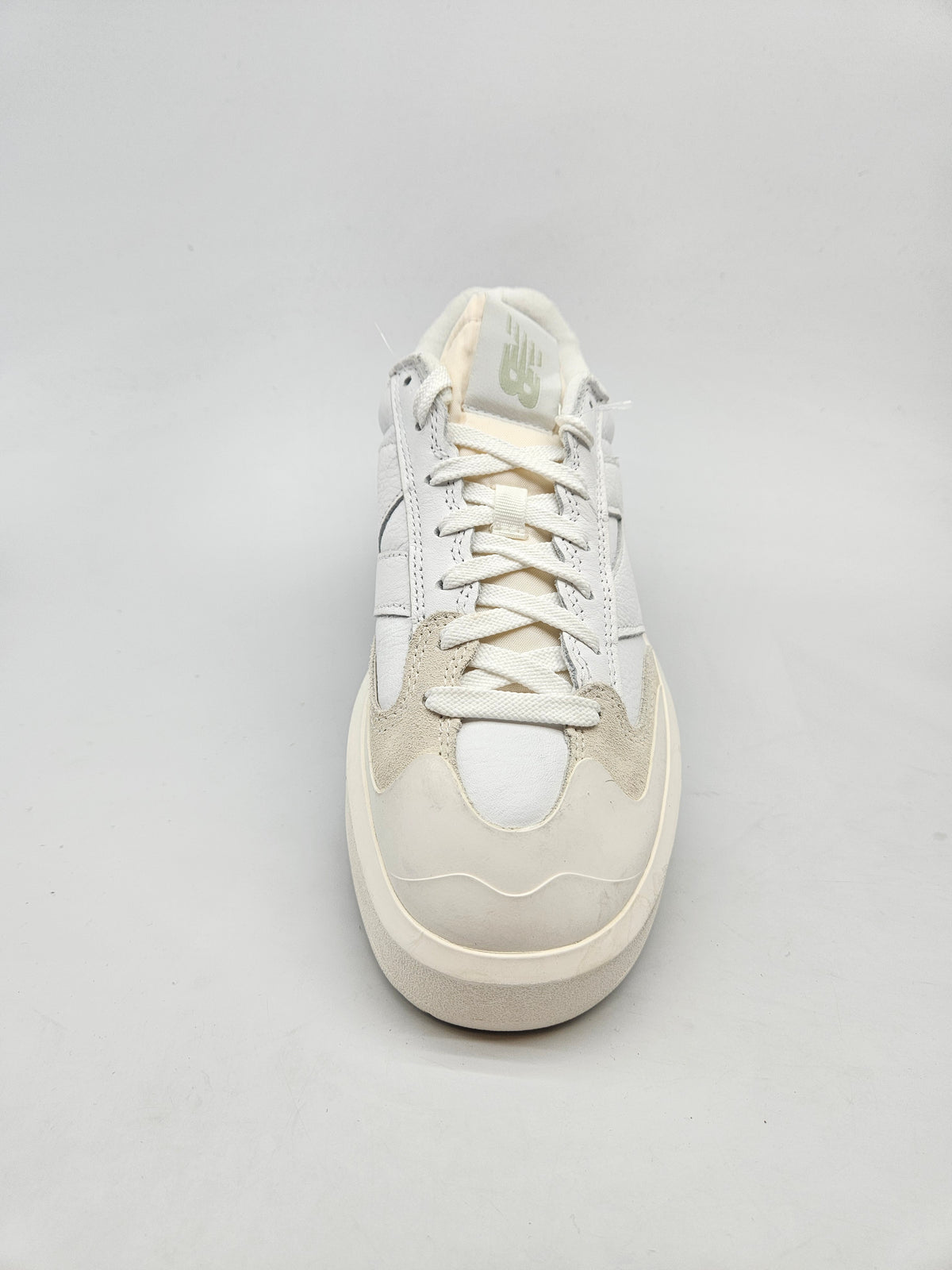 NEW BALANCE NOVI ORIGINAL PATIKI BR 41.5