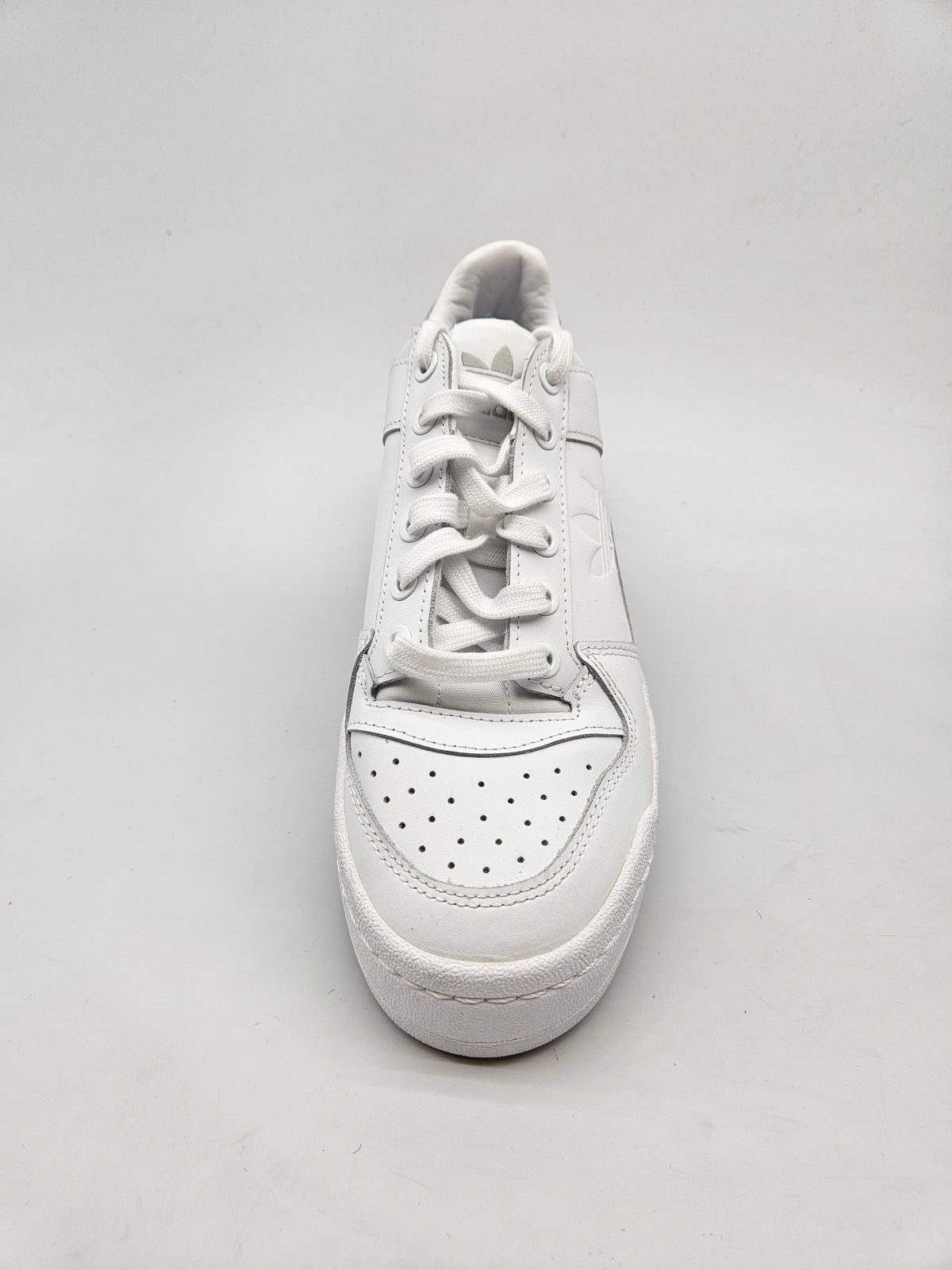 ADIDAS NOVI ORIGINAL PATIKI BR 38.5