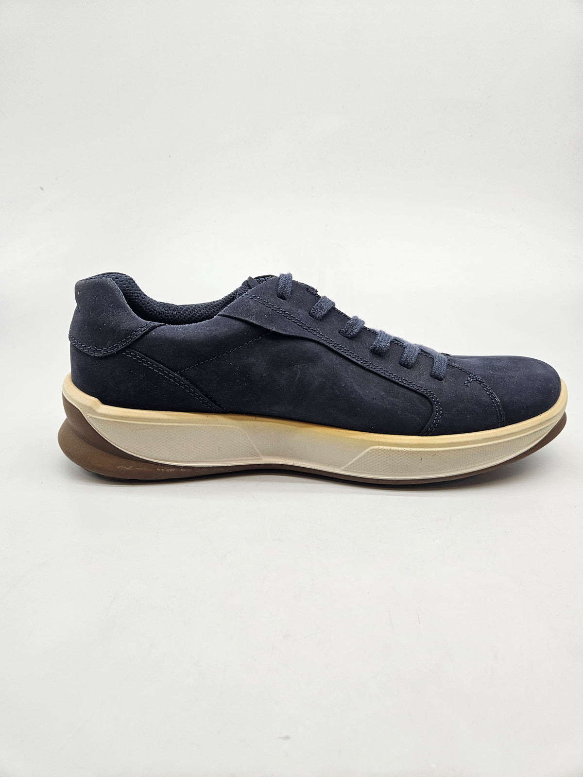 ECCO NOVI ORIGINAL PATIKI BR 47