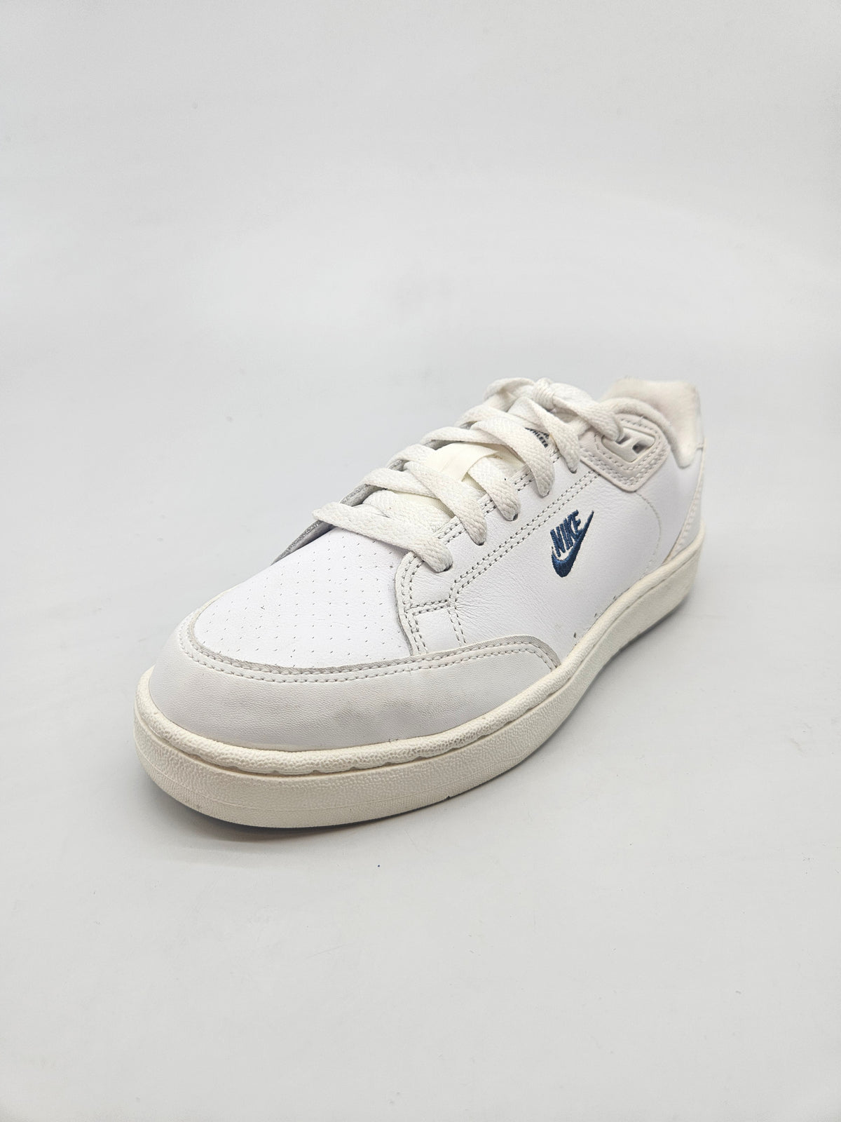 NIKE NOVI ORIGINAL PATIKI BR 38