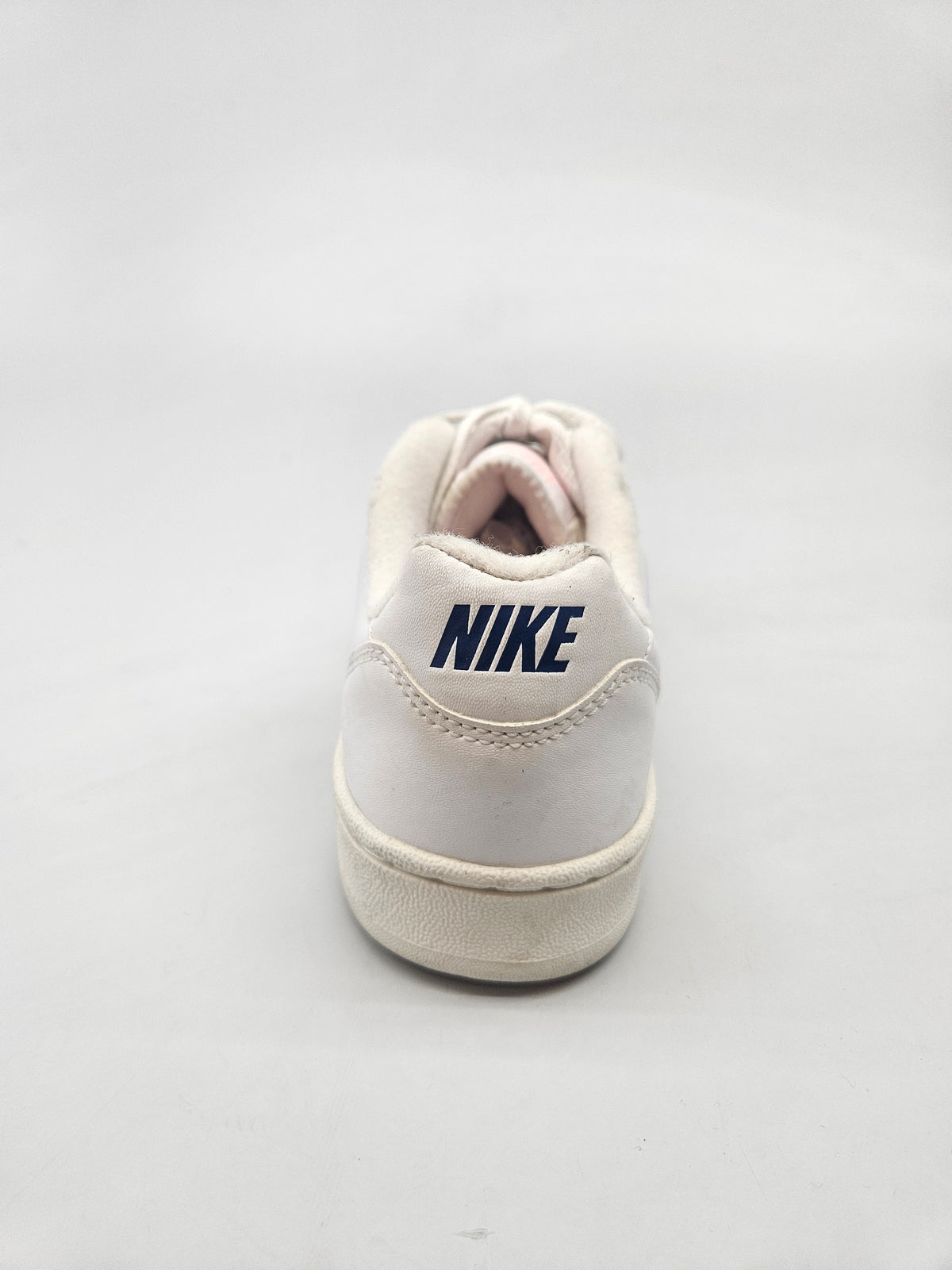 NIKE NOVI ORIGINAL PATIKI BR 38
