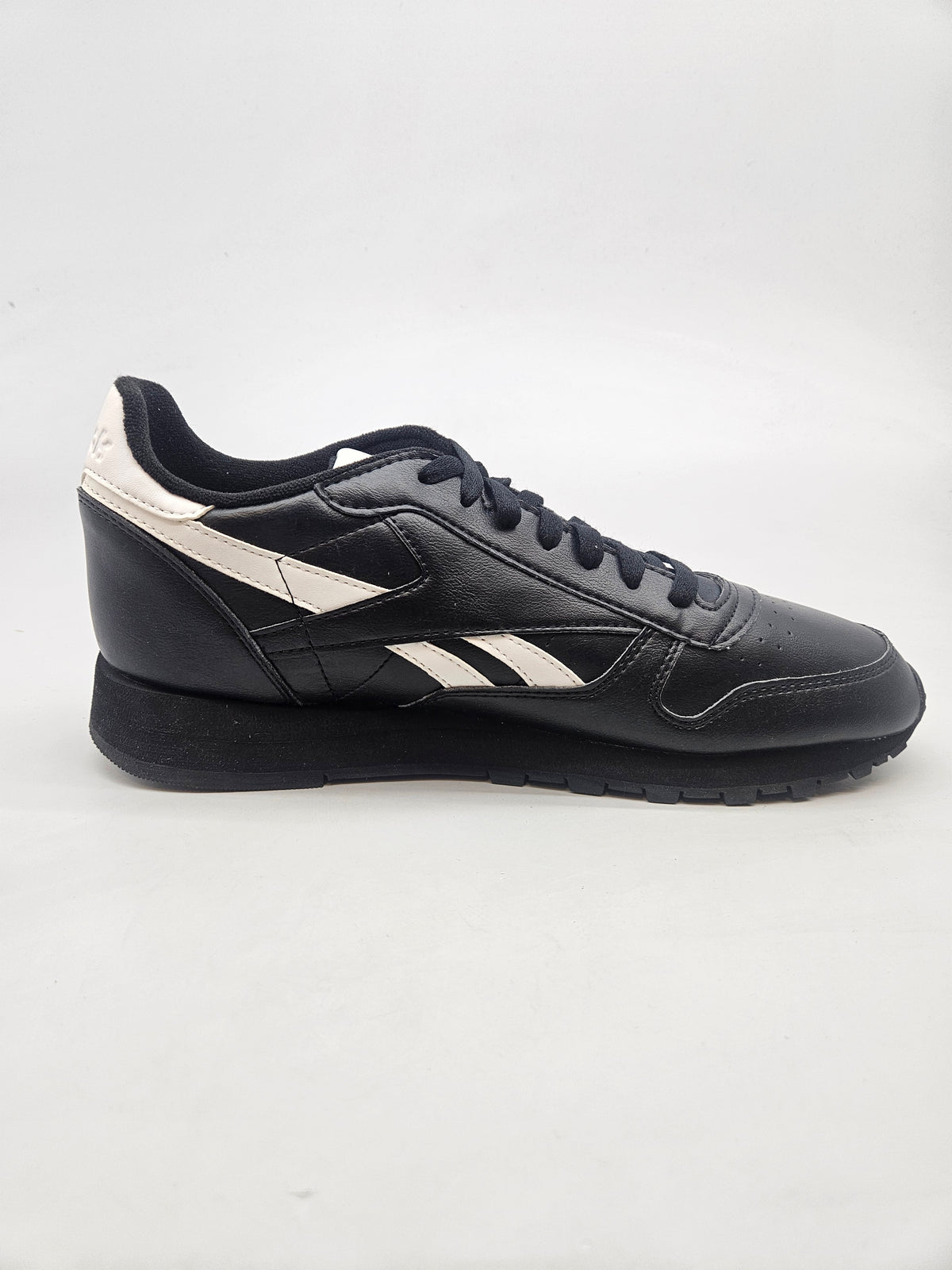 REEBOK NOVI ORIGINAL PATIKI BR 44.5