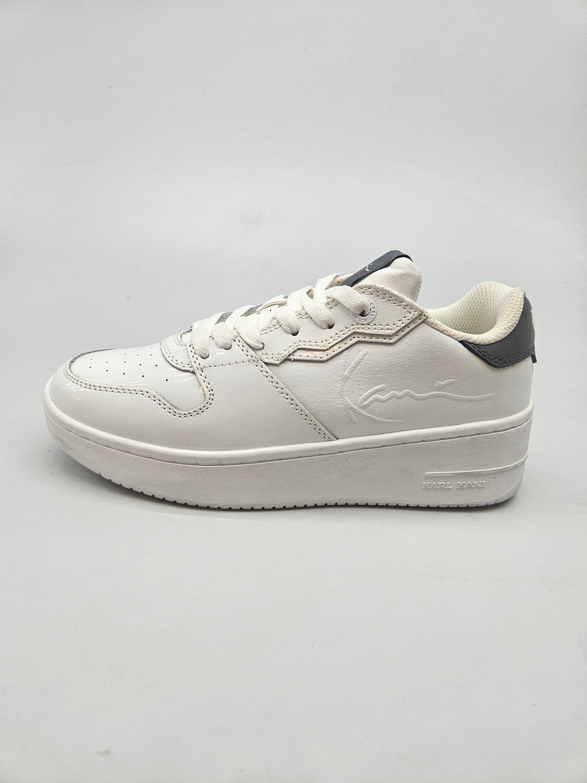 KARL KANI NOVI ORIGINAL PATIKI BR 38.5